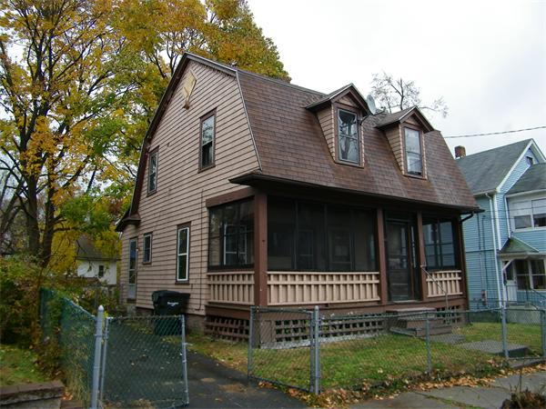 127 Bristol Street Springfield, MA 01109 - Photo 3 of 6 Gallery Image 3