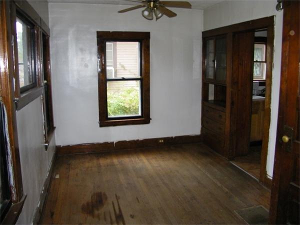 127 Bristol Street Springfield, MA 01109 - Photo 4 of 6 Gallery Image 4
