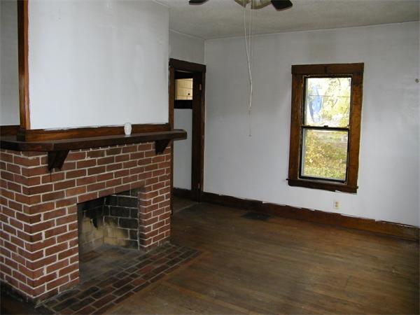 127 Bristol Street Springfield, MA 01109 - Photo 5 of 6 Gallery Image 5