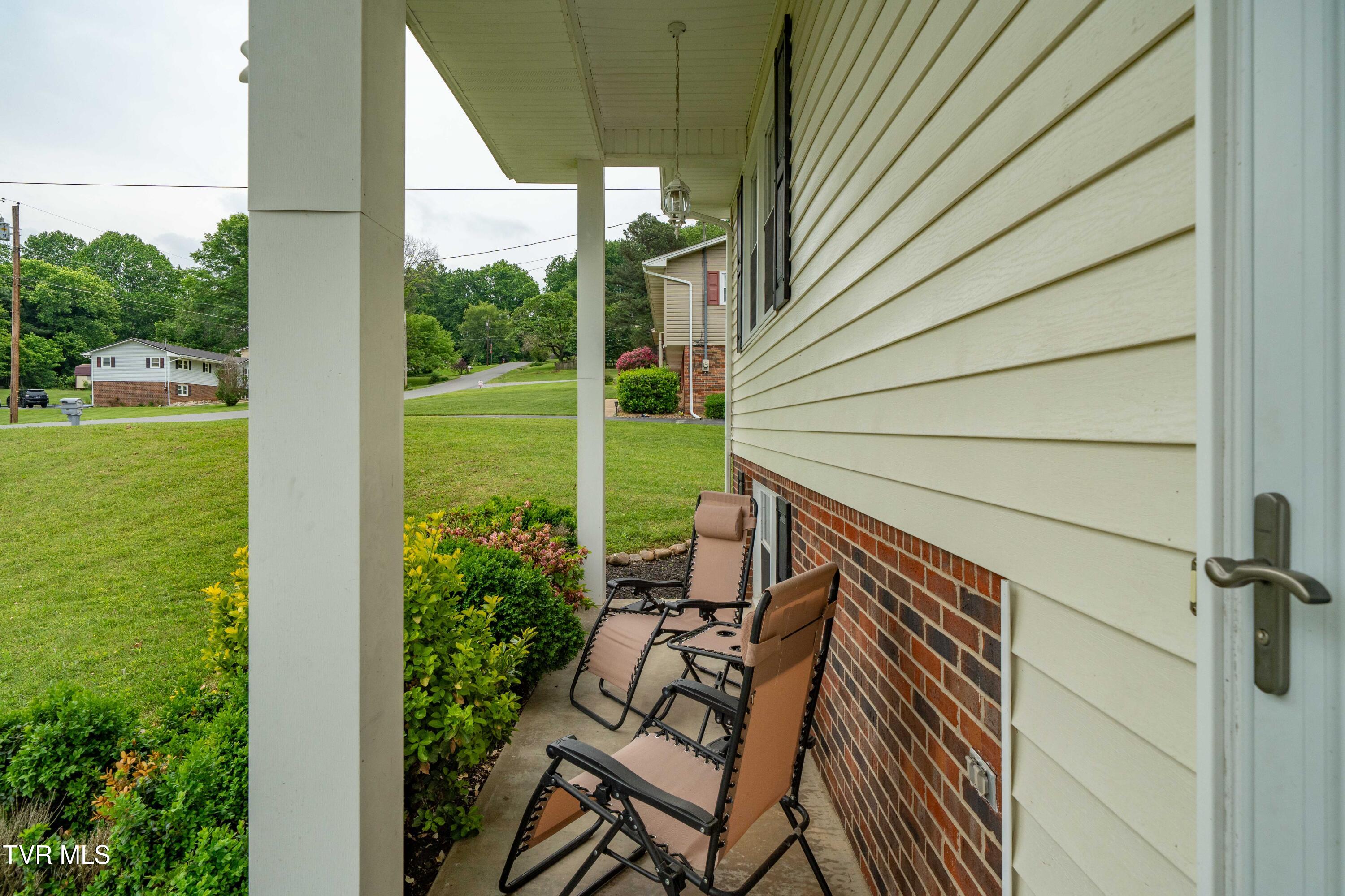 137 Highland Road Jonesborough, TN 37659 - Photo 5 of 58 137 Highland Road (8 of 58)