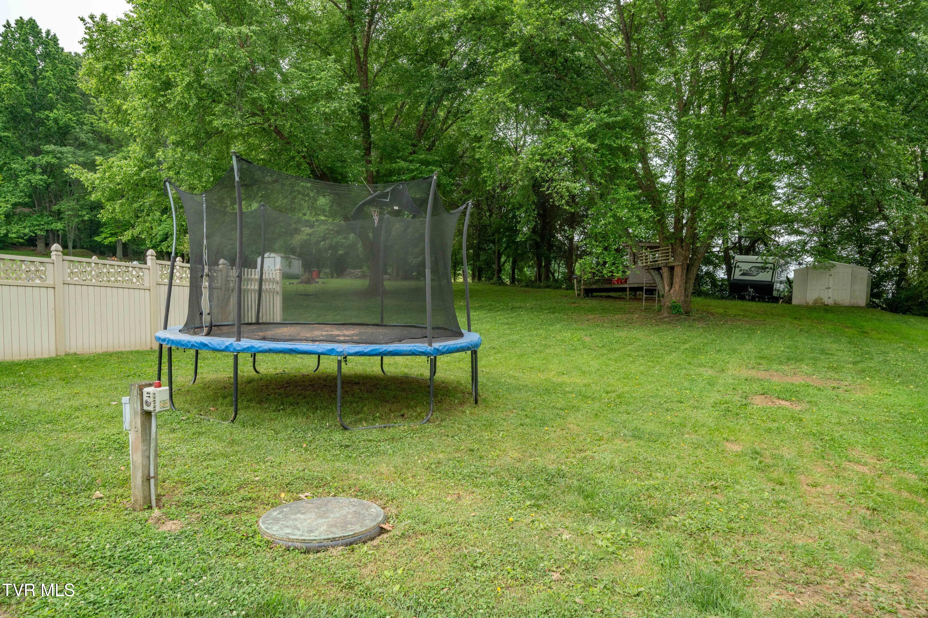 137 Highland Road Jonesborough, TN 37659 - Photo 54 of 58 137 Highland Road (25 of 58)