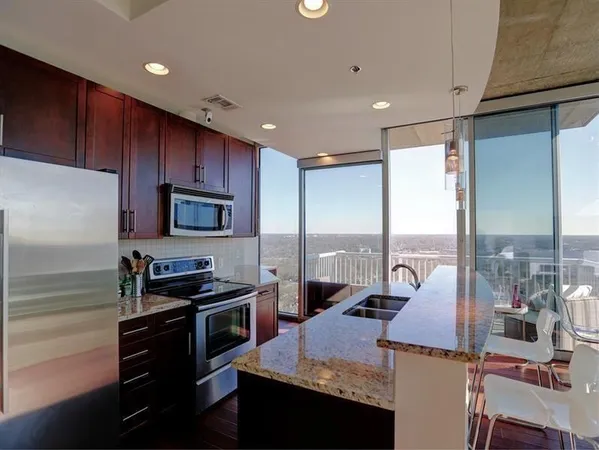 $3,200 | 855 Peachtree Street Northeast, Unit 2413, Atlanta, GA 30308