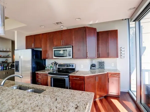 $3,200 | 855 Peachtree Street Northeast, Unit 2413, Atlanta, GA 30308