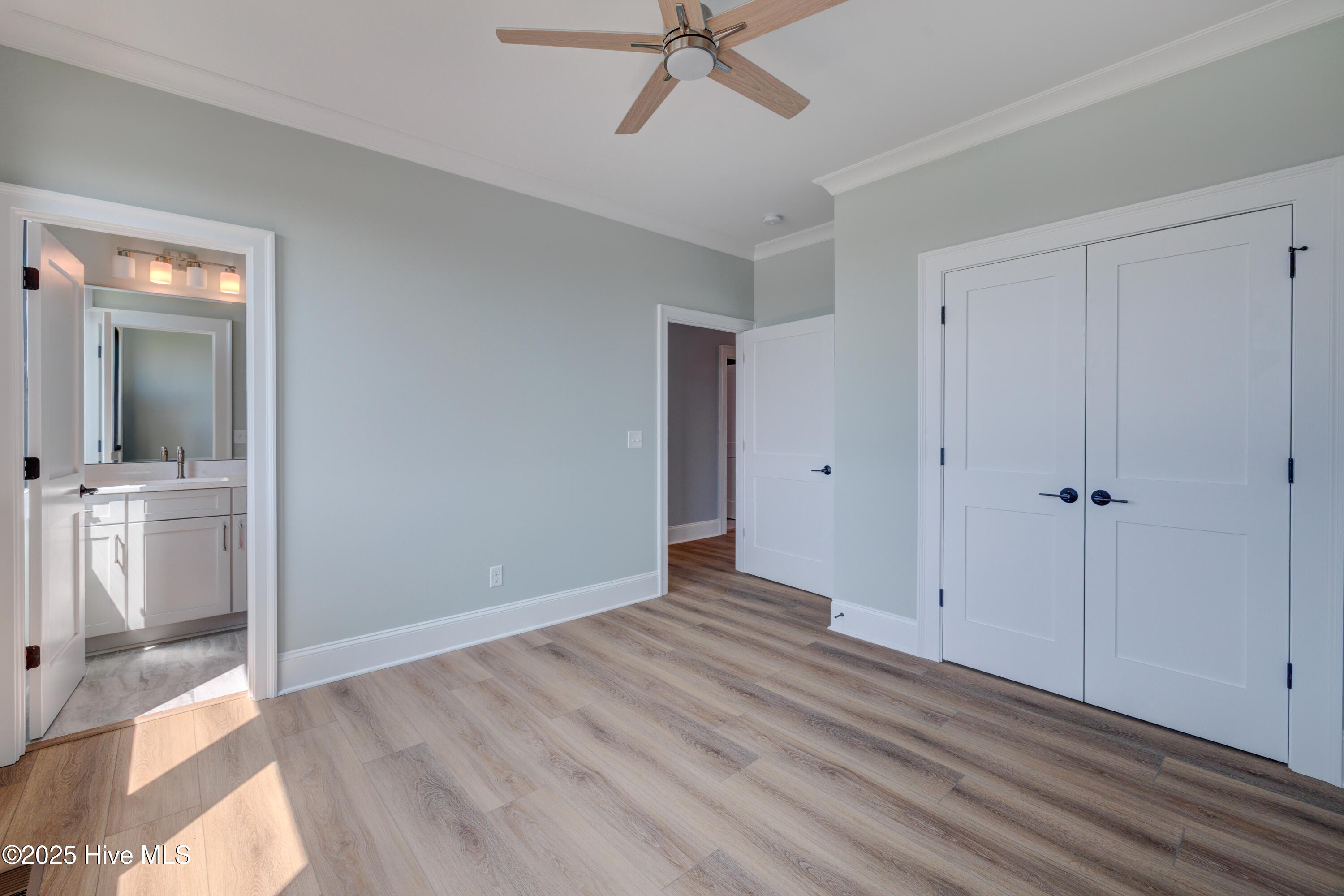 107 Raleigh Avenue Surf City, NC 28445 - Photo 22 of 40 Bedroom 1