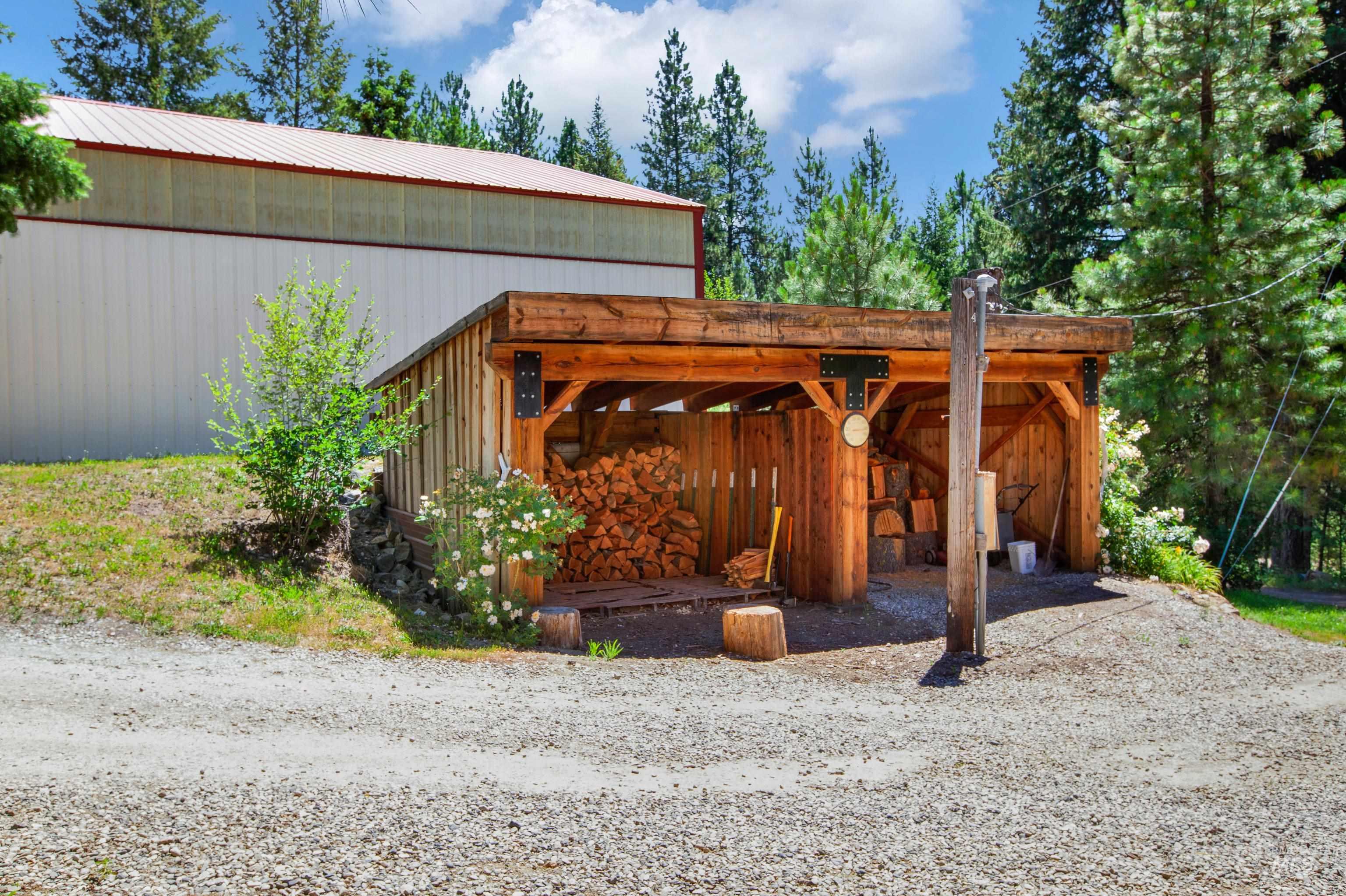 10 Crick Road Garden Valley, ID 83622 - Photo 36 of 42 Misc room featuring metal wall and concrete flooring