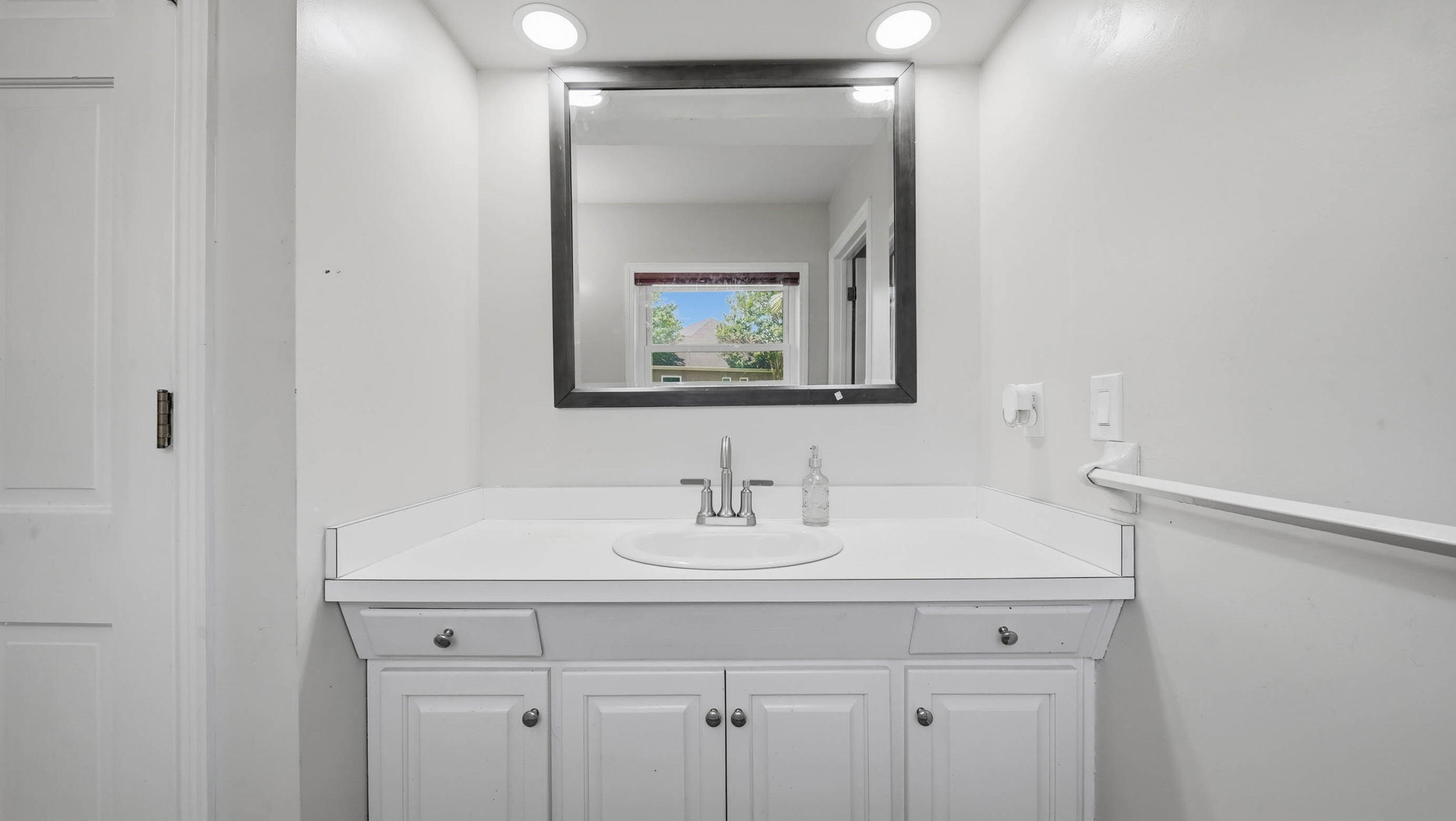 205 Masters Road Hixson, TN 37343 - Photo 30 of 40 PristineDownstairs Bathroom Vanity