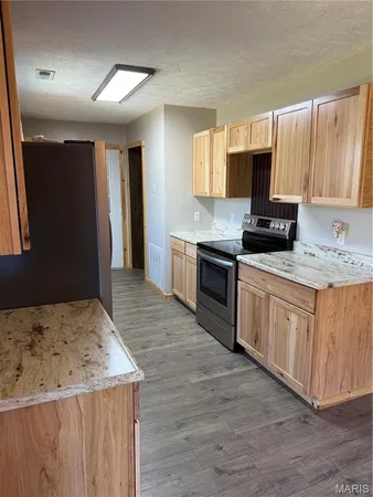 $199,900 | 12223 Nodaway Lane, Plato, MO 65552