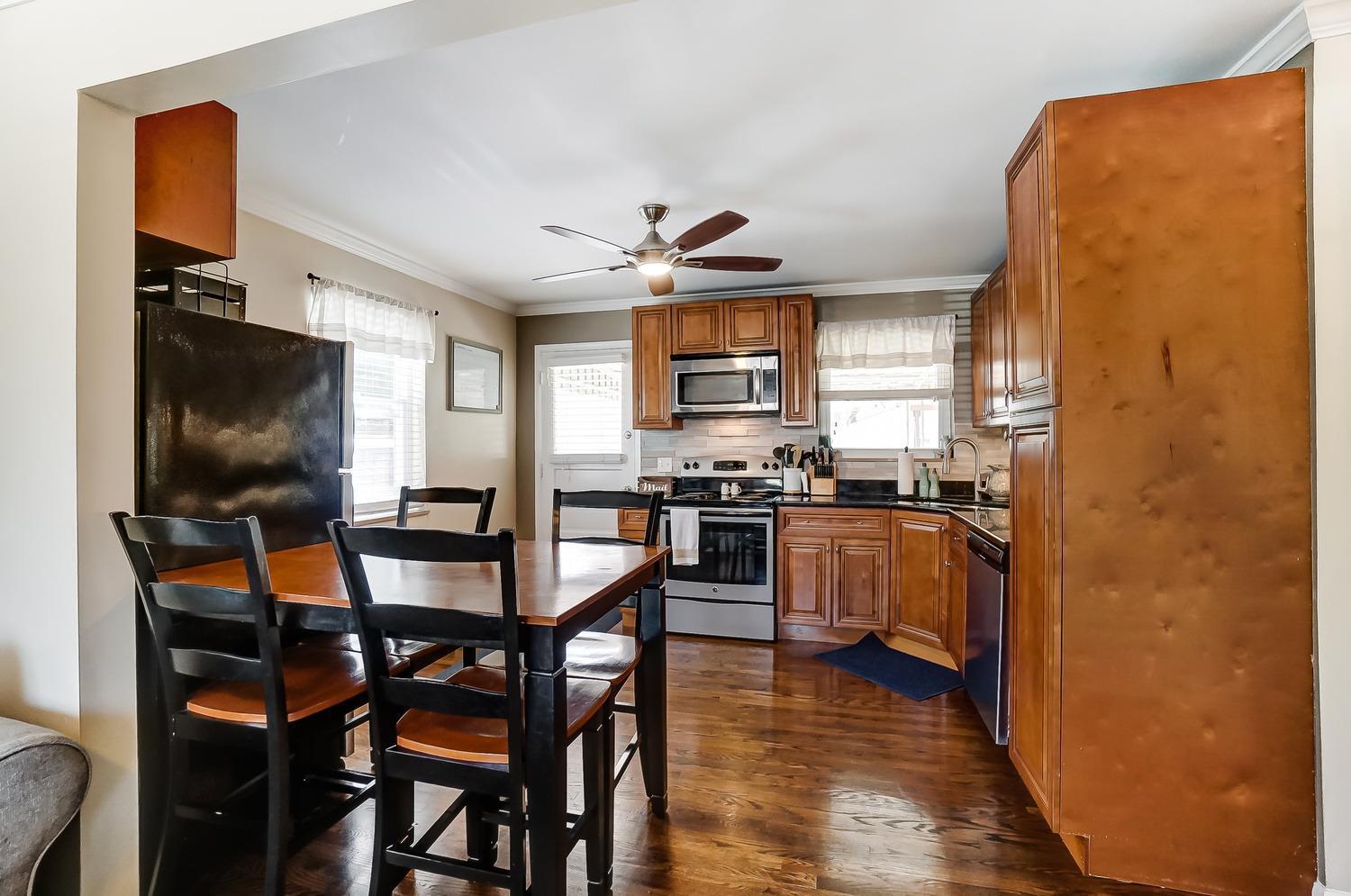 2238 Hunt Road Reading, OH 45215 - Photo 8 of 41