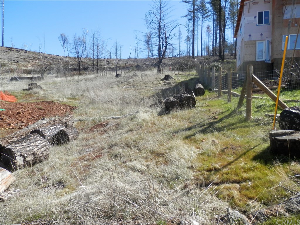 14786 Grouse Road Cobb, CA 95426 - Photo 2 of 10 Right side property line
