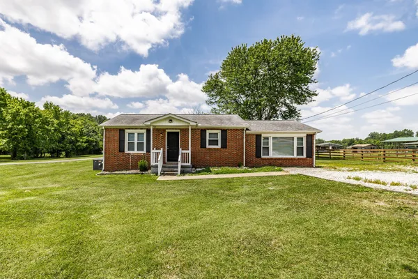 $249,900 | 2952 Highway 41 South, Springfield, TN 37172