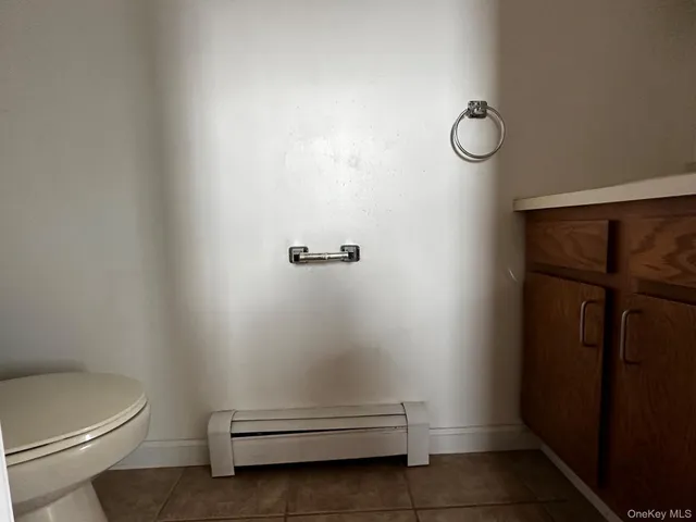 a bathroom with a toilet