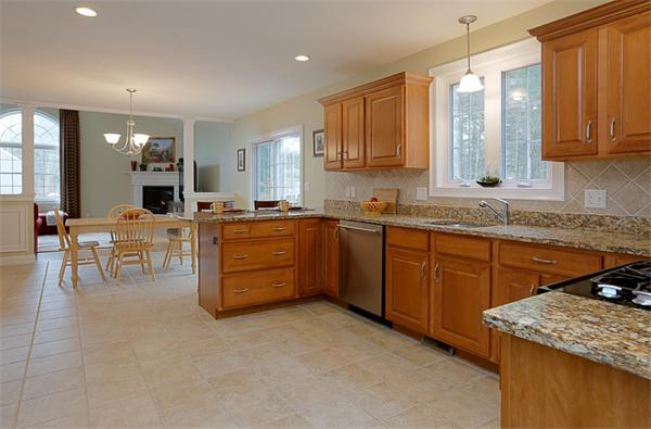 27 Sullivan Way Foxboro, MA 02035 - Photo 6 of 14