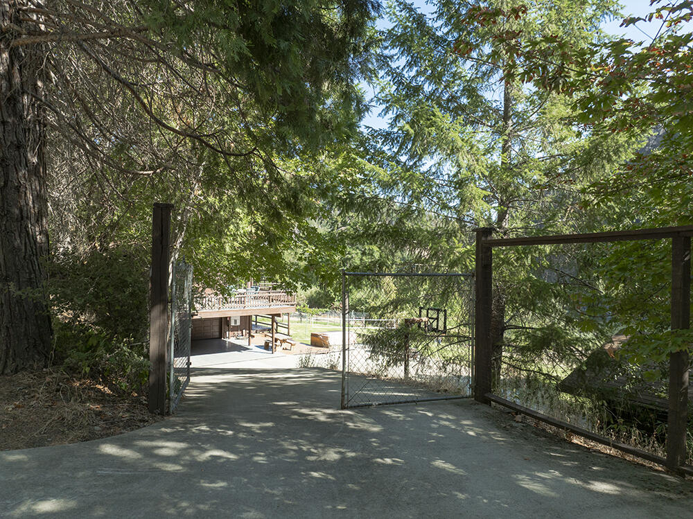11926 Galice Road Merlin, OR 97532 - Photo 41 of 61 40