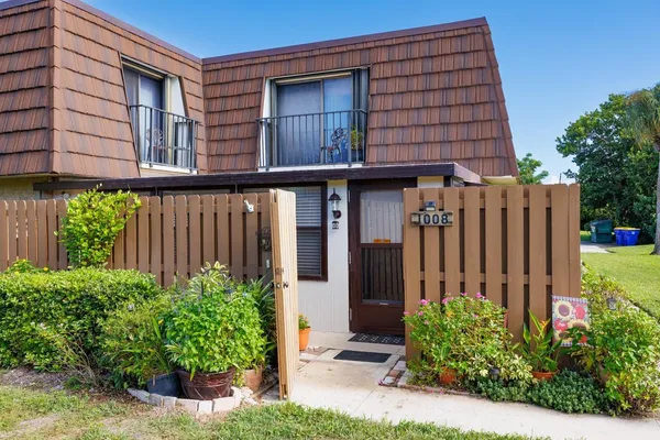 $269,500 | 6197 Southeast Riverboat Drive, Stuart, FL 34997