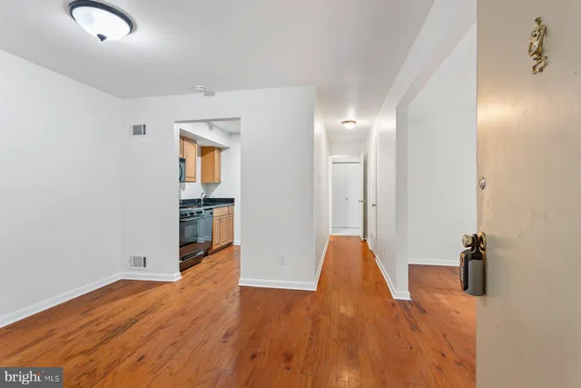 $235,000 | 11611 Vantage Hill Road, Unit 1A, Reston, VA 20190