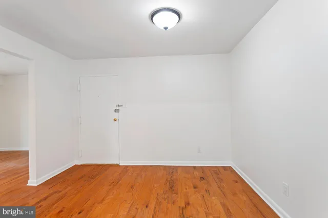 $235,000 | 11611 Vantage Hill Road, Unit 1A, Reston, VA 20190