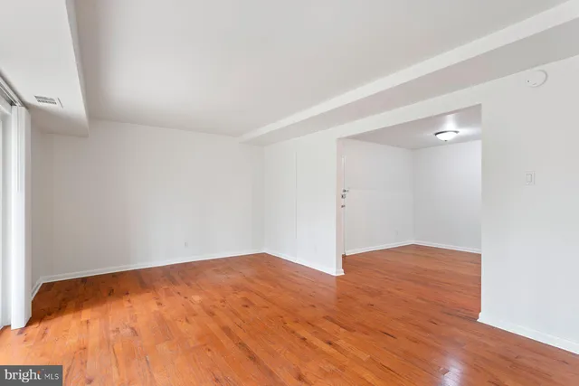 $235,000 | 11611 Vantage Hill Road, Unit 1A, Reston, VA 20190