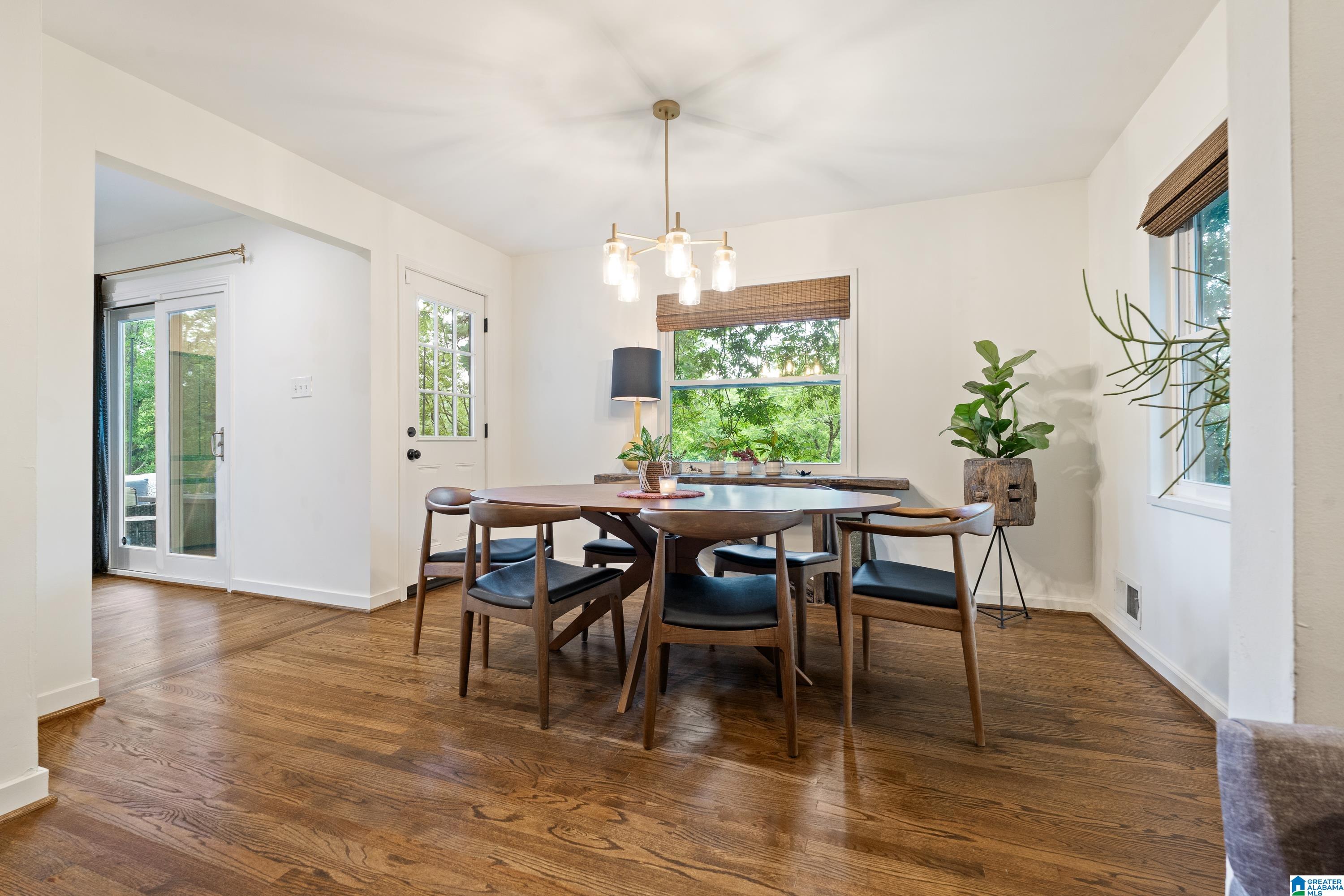 4737 Bankhead Court Birmingham, AL 35210 - Photo 13 of 34