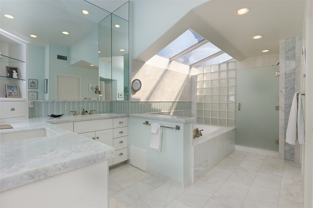 2575 Cordero Road Del Mar, CA 92014 - Photo 11 of 24 Gallery Image 11