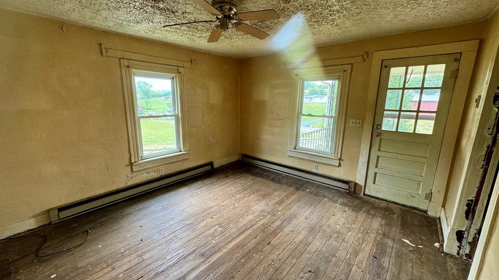 2225 West Ridge Road Wytheville, VA 24382 - Photo 11 of 28 Gallery Image 11