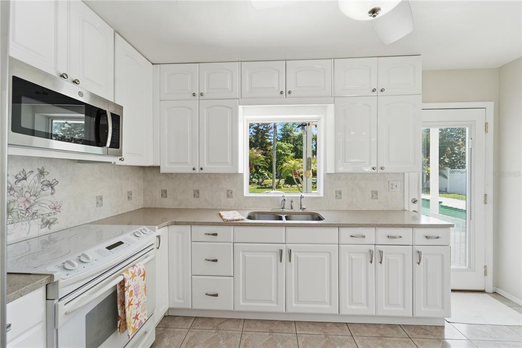 3606 Lake Underhill Road Orlando, FL 32803 - Photo 12 of 35