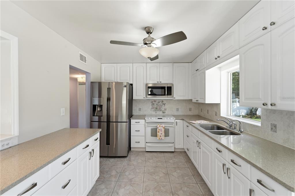 3606 Lake Underhill Road Orlando, FL 32803 - Photo 10 of 35