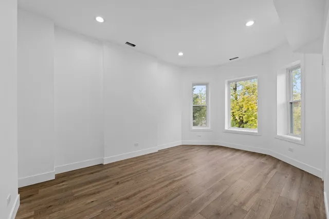 $699,000 | 1421 East 69th Place, Chicago, IL 60637