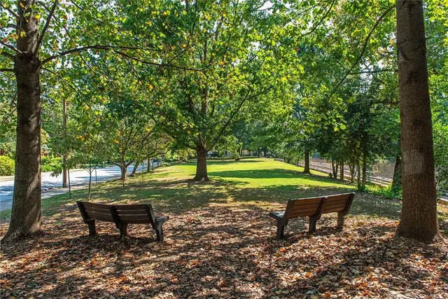 $2,700 | 408 Sycamore Drive, Unit D, Decatur, GA 30030