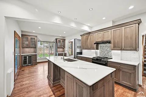 $765,000 | 527 Canyon Drive, Lawrence, KS 66049
