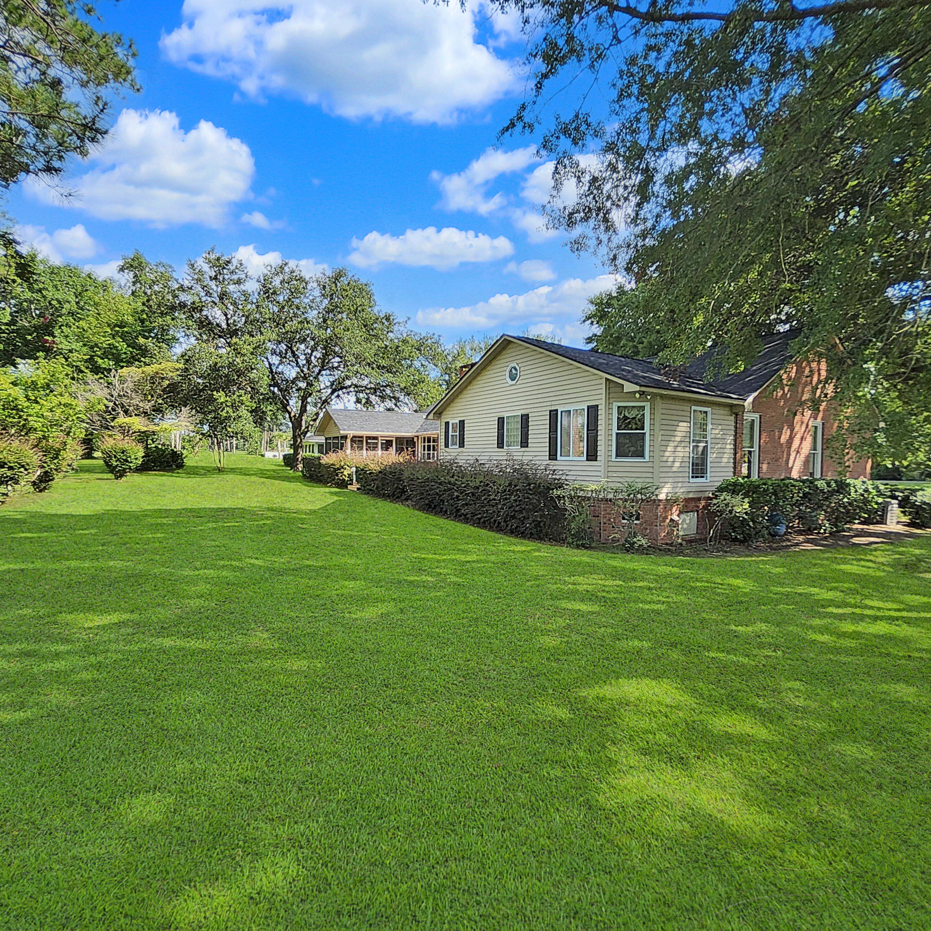 119 Saluda Drive Santee, SC 29142 - Photo 42 of 61 20250717_165341