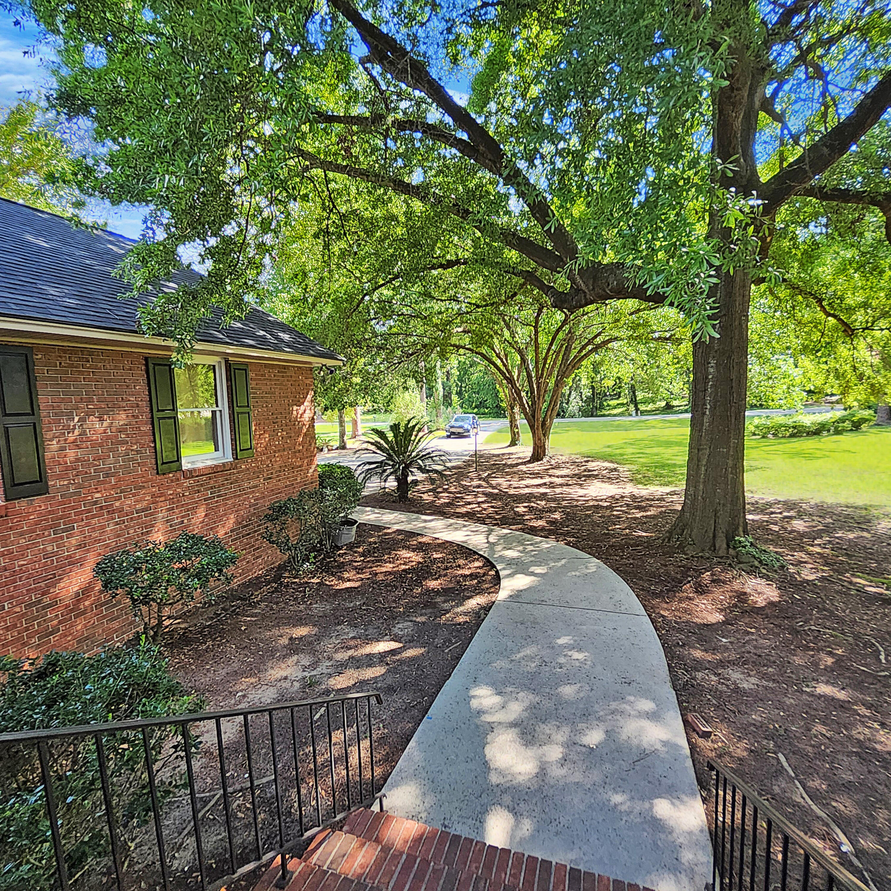 119 Saluda Drive Santee, SC 29142 - Photo 5 of 61 20250717_165233