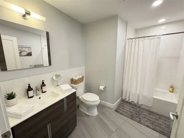 $4,950 | 3 Ward Street, Unit 304, Somerville, MA 02143