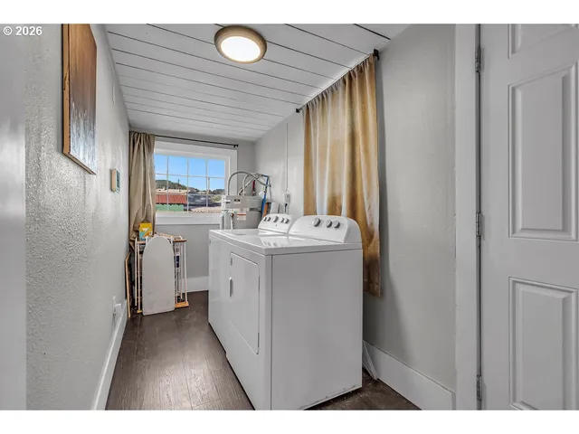 a bedroom with a bed and a walk in closet