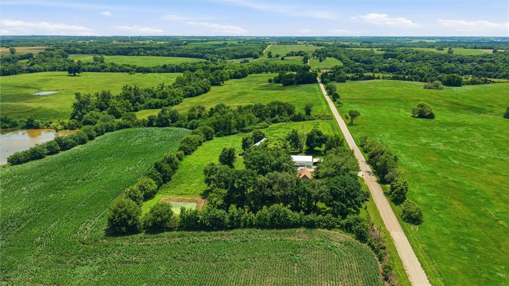 12472 Saline Road Oskaloosa, KS 66066 - Photo 27 of 37