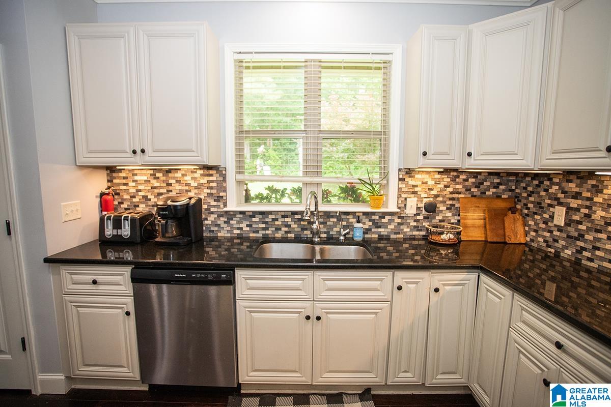 101 Lucas Lane Alabaster, AL 35114 - Photo 13 of 83