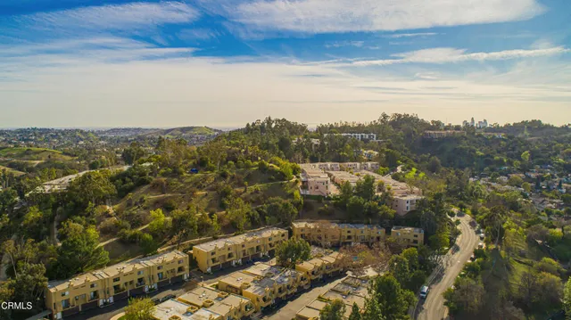 $3,395 | 4808 Vía Colina, Los Angeles, CA 90042