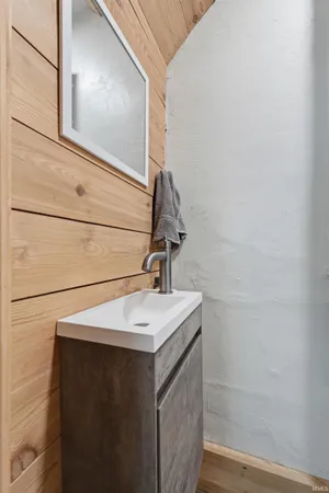 $154,900 | 1302 St Marys Avenue, Fort Wayne, IN 46808