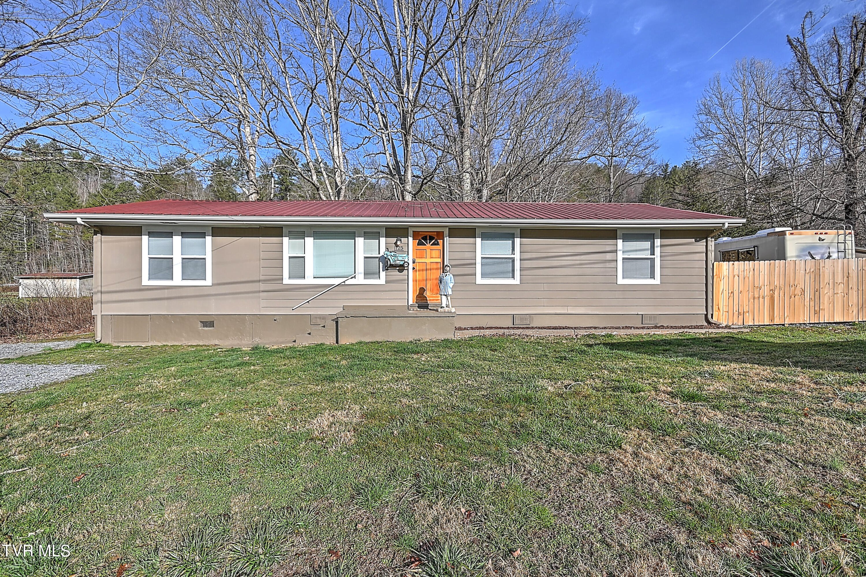 125 Mose Ledford Road Unicoi, TN 37692 - Photo 4 of 42 125 Mose Ledford Dr CP-2