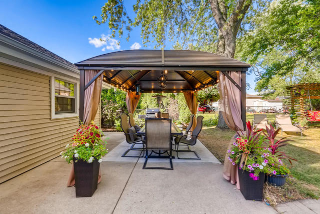 1031 Springinsguth Road Schaumburg, IL 60193 - Photo 20 of 23