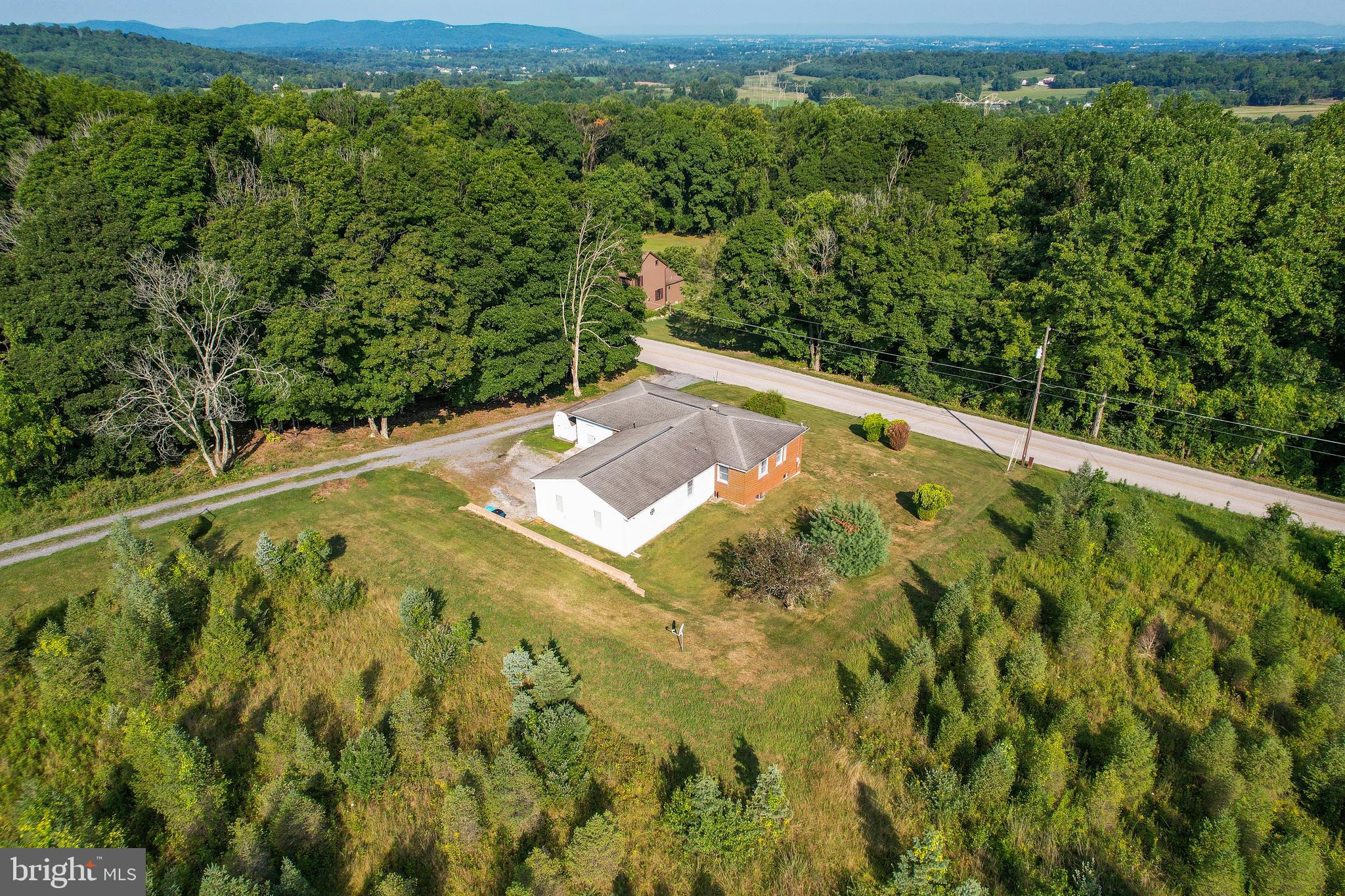 122 East Ridge Road Dillsburg, PA 17019 - Photo 3 of 39