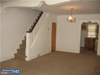 2018 South Mildred Street Philadelphia, PA 19148 - Photo 5 of 11 Dining Room