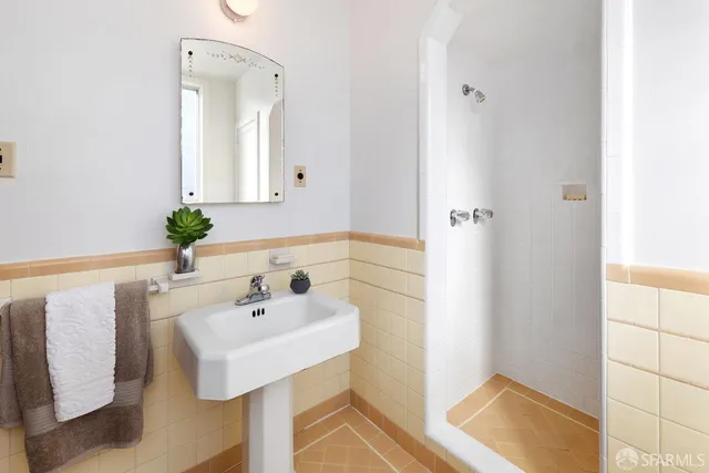 $1,350,000 | 1584-1586 11th Avenue, San Francisco, CA 94122