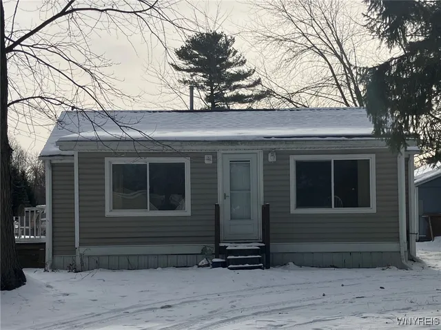 $87,500 | 215 West Sterling Avenue, Evans, NY 14006