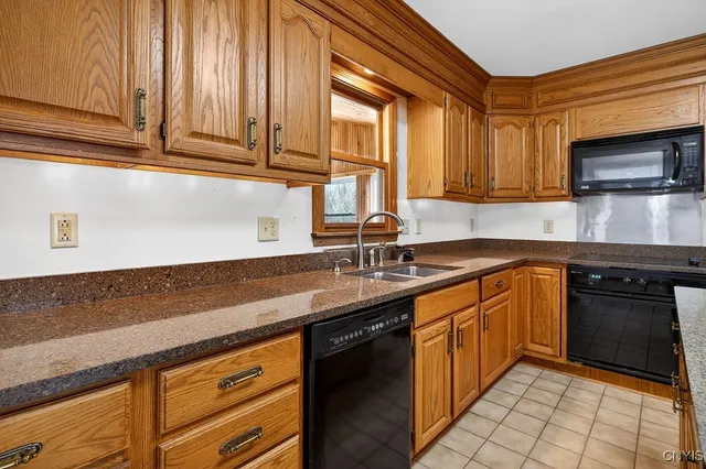 $519,900 | 2788 Hiltonwood Road, Lysander, NY 13027