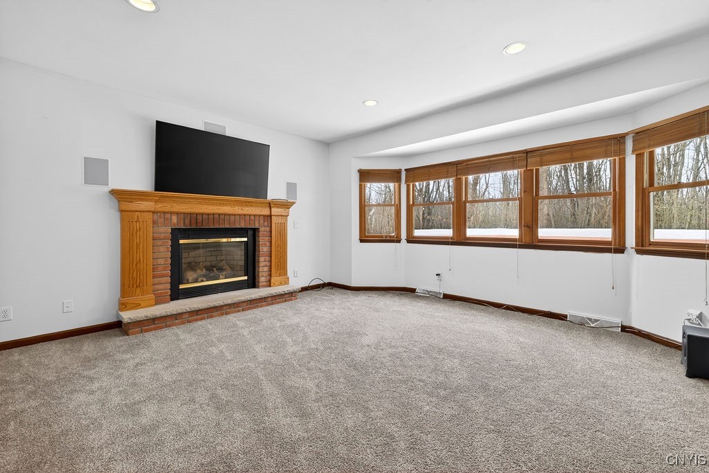 2788 Hiltonwood Road Lysander, NY 13027 - Photo 25 of 50 Gas fireplace