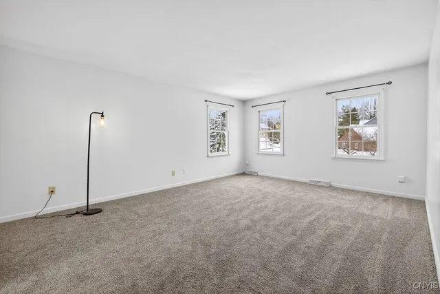 $519,900 | 2788 Hiltonwood Road, Lysander, NY 13027