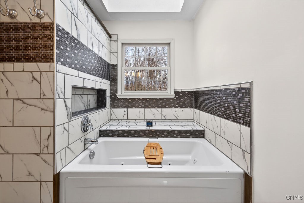 2788 Hiltonwood Road Lysander, NY 13027 - Photo 37 of 50 Tub has heated jets