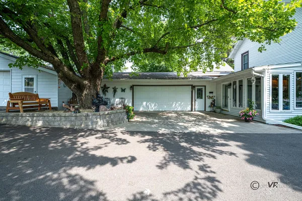 $309,000 | 601 Franklin Street, Scales Mound, IL 61075