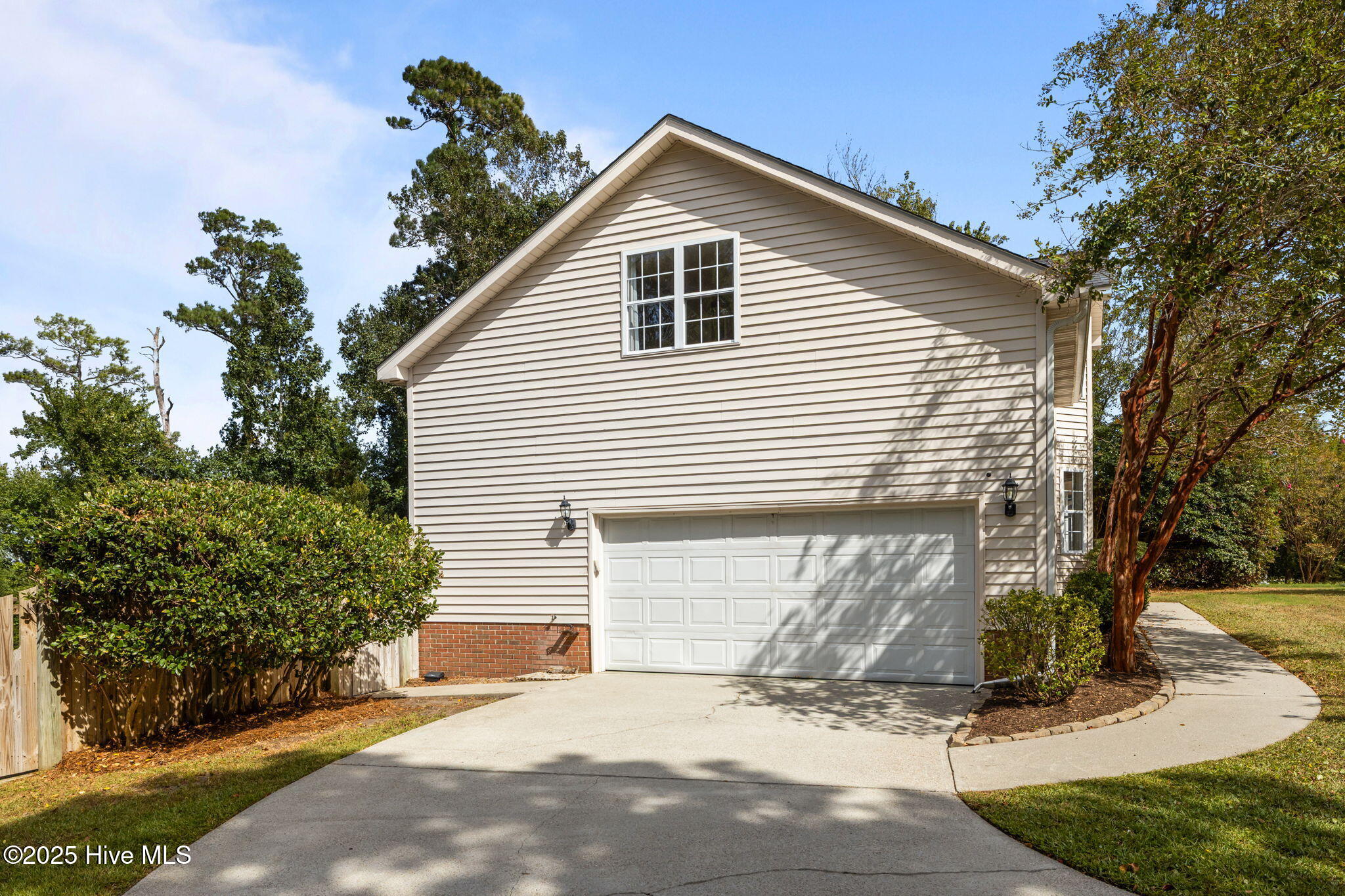 906 Ridge Water Boulevard Morehead City, NC 28557 - Photo 39 of 56 2 Car Garage