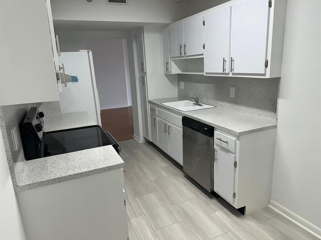 3850 Washington Street, Unit 703 Hollywood, FL 33021 - Photo 15 of 20